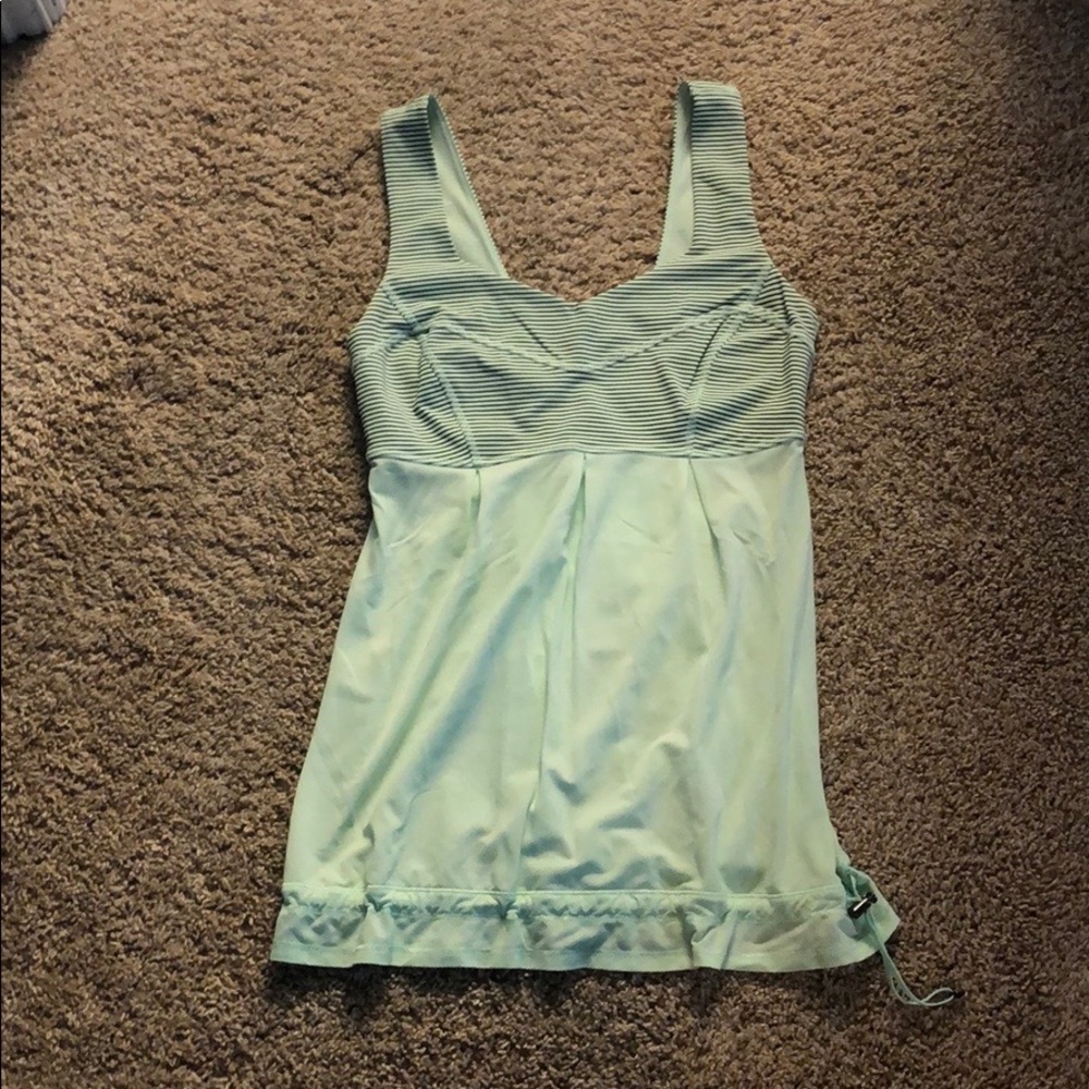 Lululemon activewear top